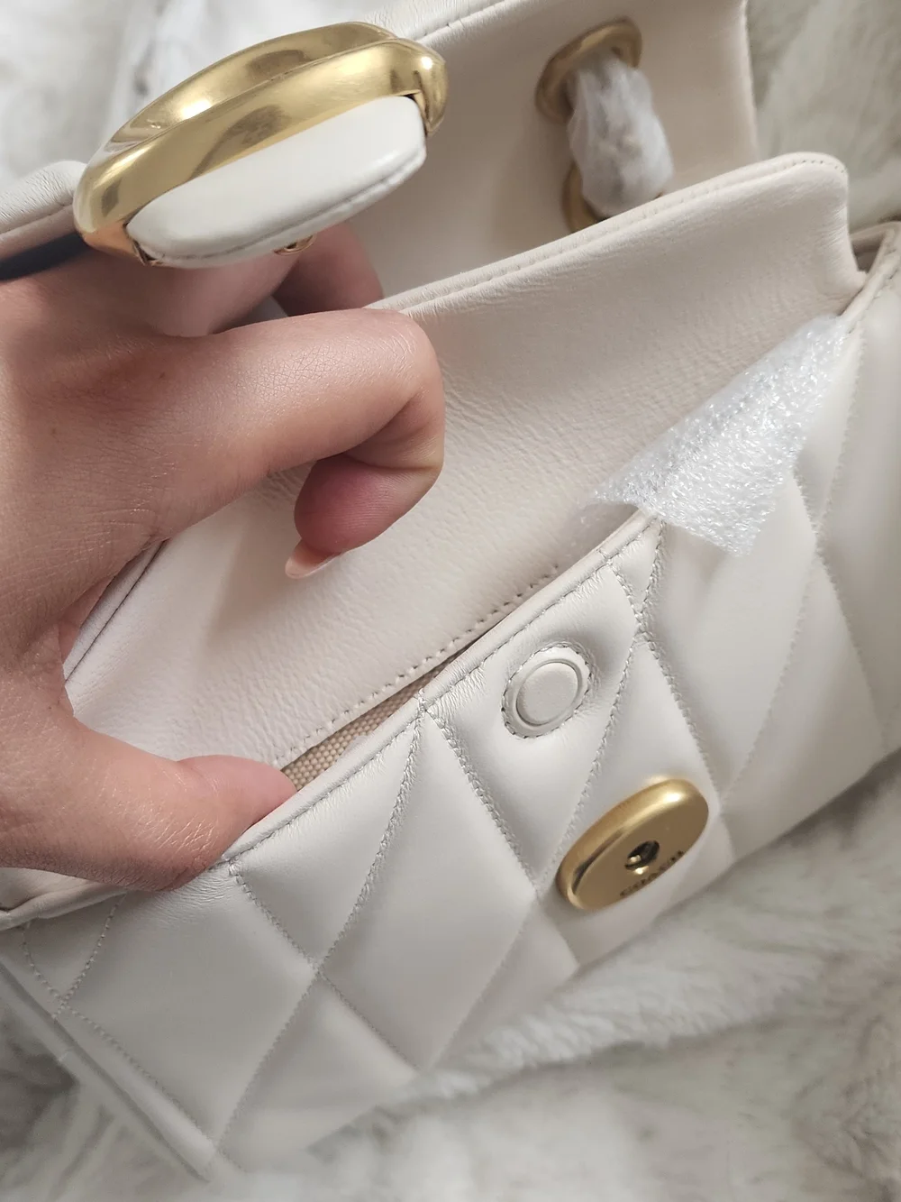 Coach Tabby Shoulder Bag 20 in Cream with Gold Hardware / INVOICE available - Picture 10 of 11